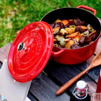 Кастрюля чугунная Staub 2,6л