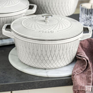 Кокот Staub La Cocotte 4,25л, белый трюфель