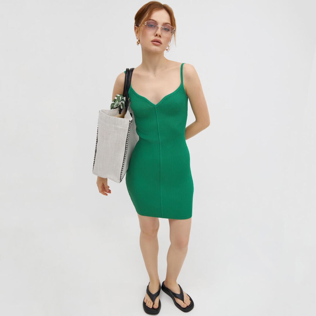 Платье женское, мини, р. М, на бретельках, вискоза/нейлон/полиэстер, зелено