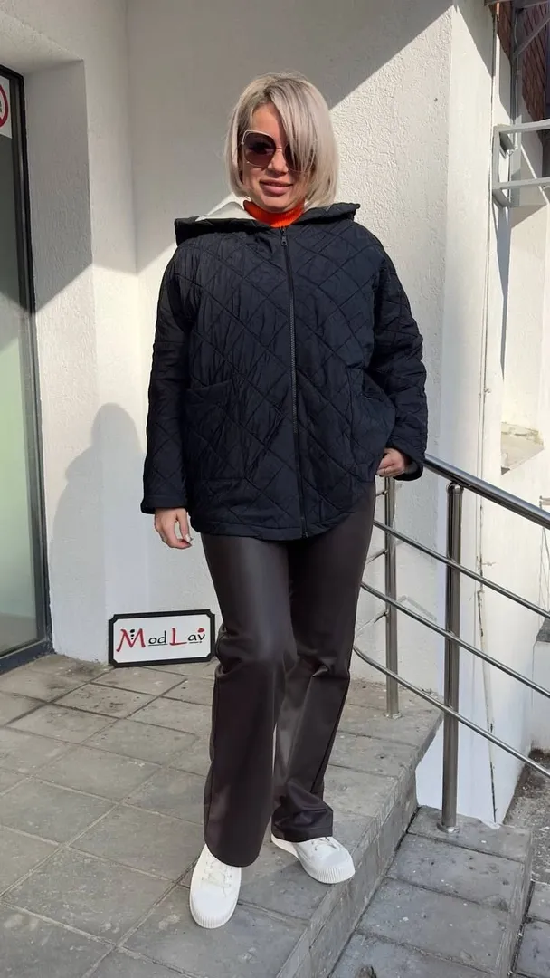 Куртка стёганая на меху с капюшоном черного цвета MODLAV ML4618-13 Modlav