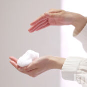 Пенка очищающая плацентарная с увлажняющим эффектом Moist Skin Washing Foam