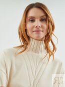 Мягкий вязаный свитер молочного цвета Pompa