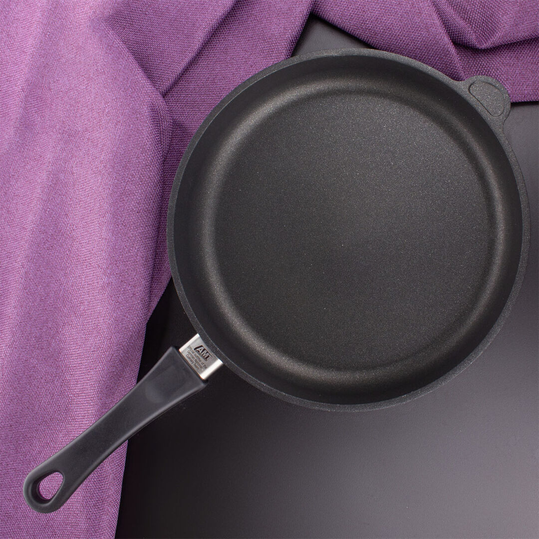 Сковорода индукционная AMT Frying Pans Titan 28см AMT I-528FIX фото 1