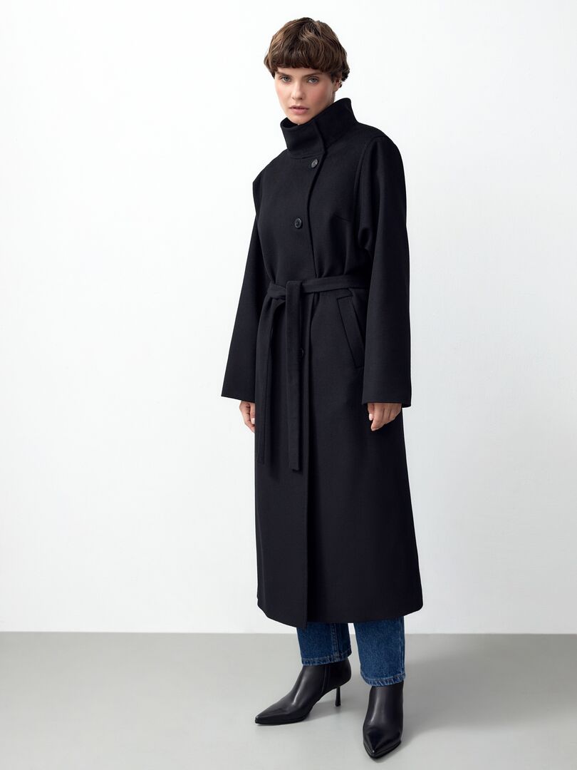 Пальто с мембраной и утеплённой спинкой черное Pompa